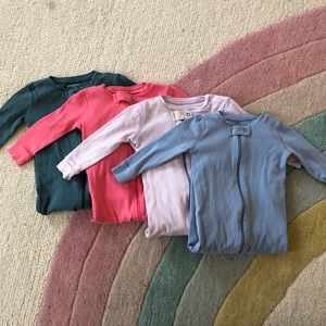 Set of 4 Primary footed sleepers 9-12m